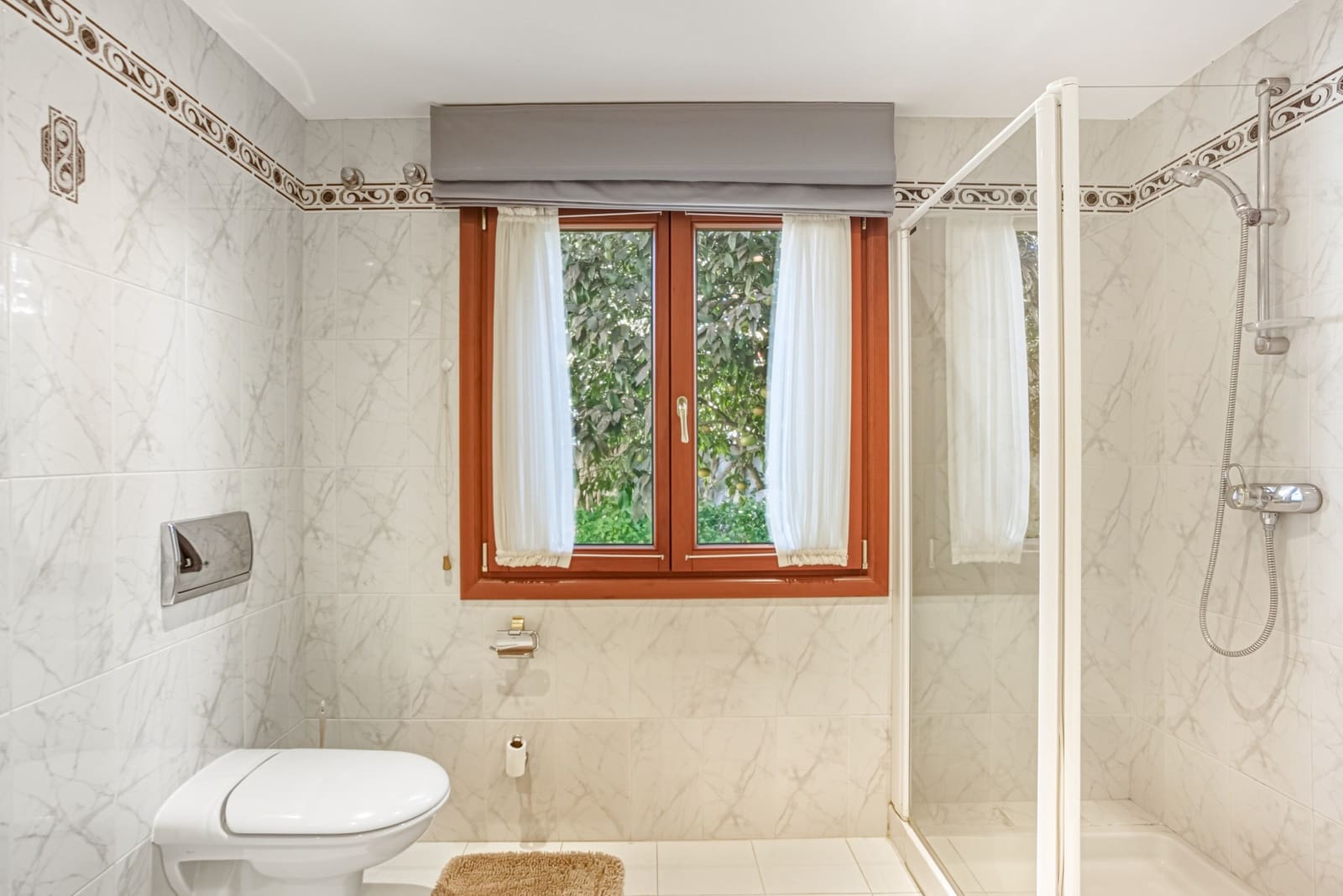 5 bedroom Villa for sale in New Golden Mile with pool garage - € 2,400,000 (Ref: 9730667)