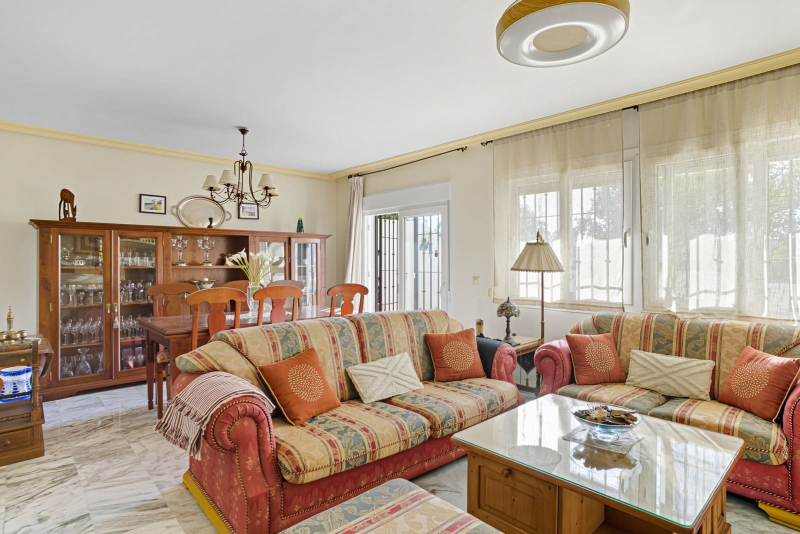 3 bedroom Townhouse for sale in Marbella with pool garage - € 845,000 (Ref: 9730668)