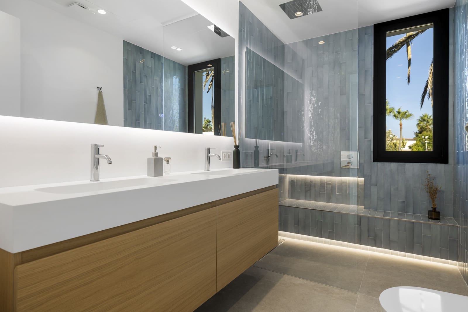 5 Zimmer Villa zu verkaufen in Marbella mit Pool Garage - 3.345.000 € (Ref: 9730670)