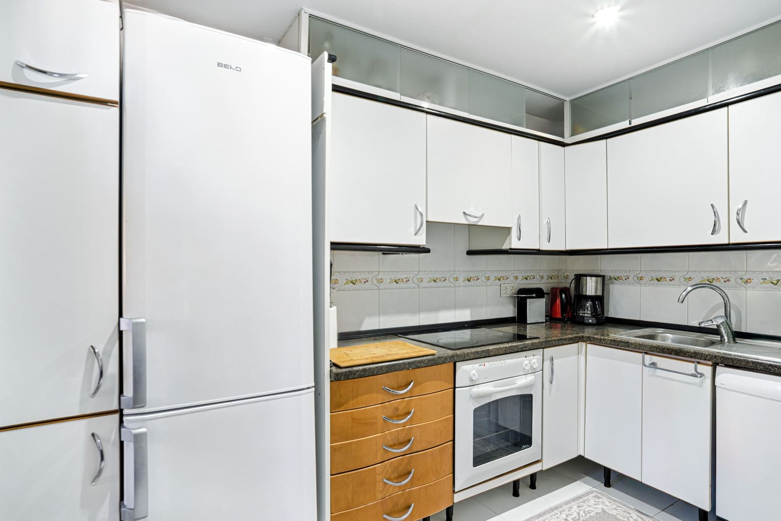 3 bedroom Apartment for sale in Marbella with pool garage - € 1,100,000 (Ref: 9730671)