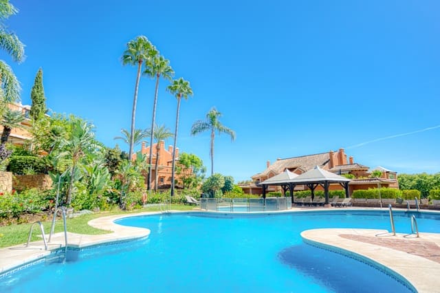 3 soveværelse Lejlighed til salg i Marbella med swimmingpool garage - € 1.100.000 (Ref: 9730671)