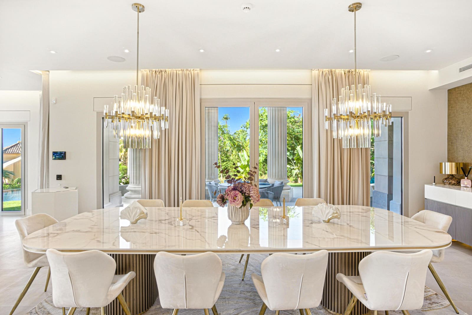 7 Zimmer Villa zu verkaufen in Marbella mit Pool Garage - 20.000.000 € (Ref: 9730672)