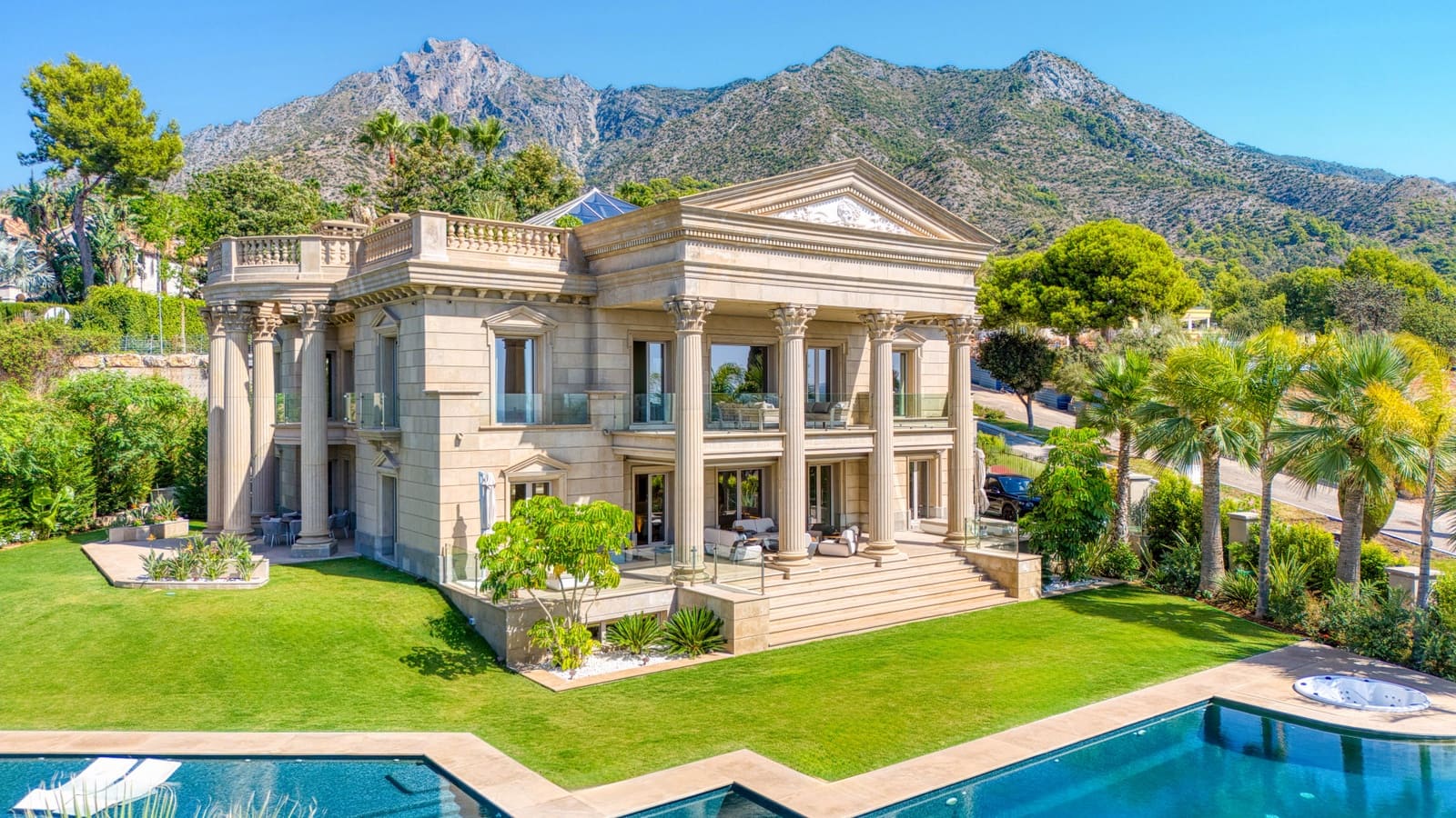 7 Zimmer Villa zu verkaufen in Marbella mit Pool Garage - 20.000.000 € (Ref: 9730672)