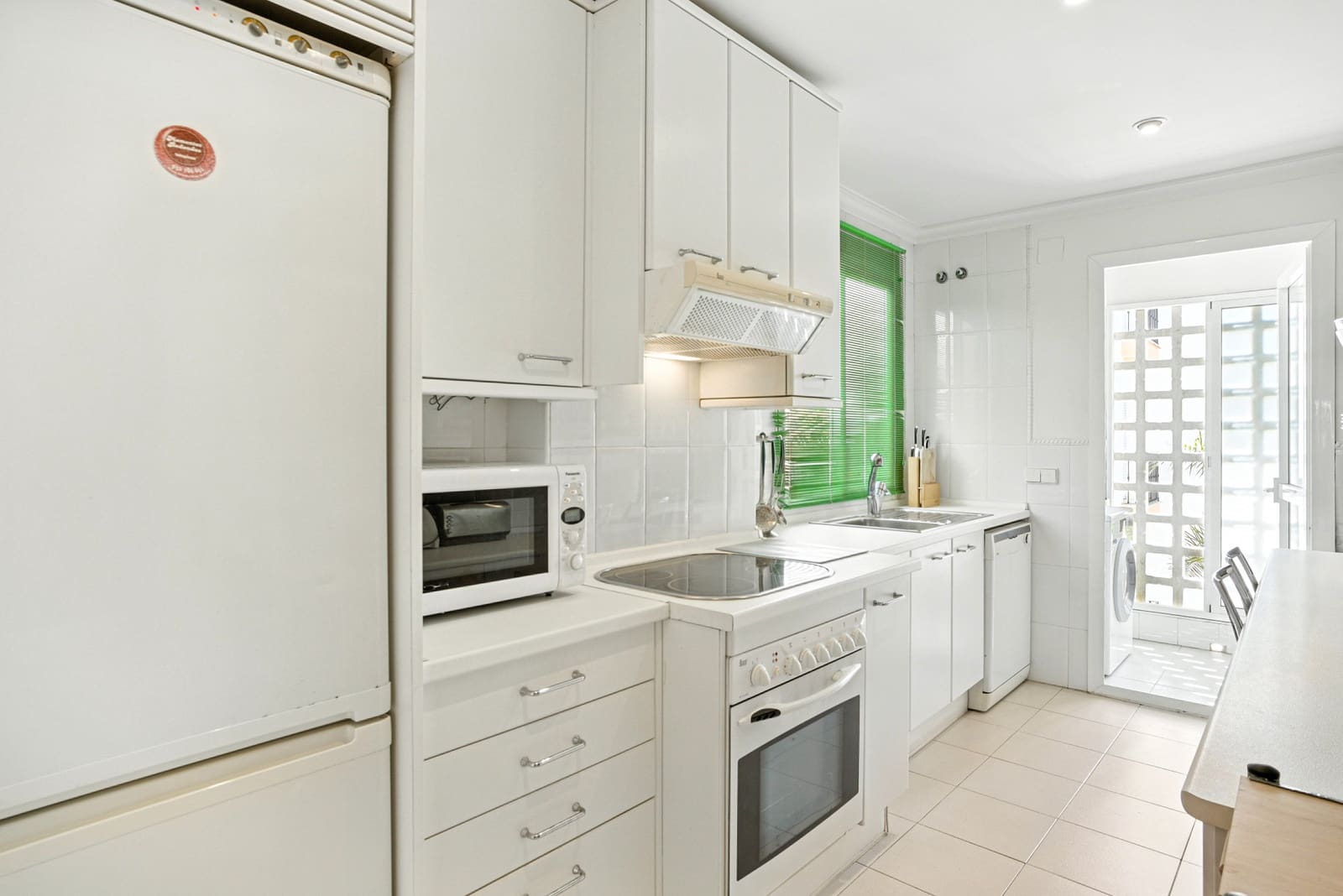 2 soveværelse Lejlighed til salg i Marbella med swimmingpool garage - € 1.100.000 (Ref: 9730673)