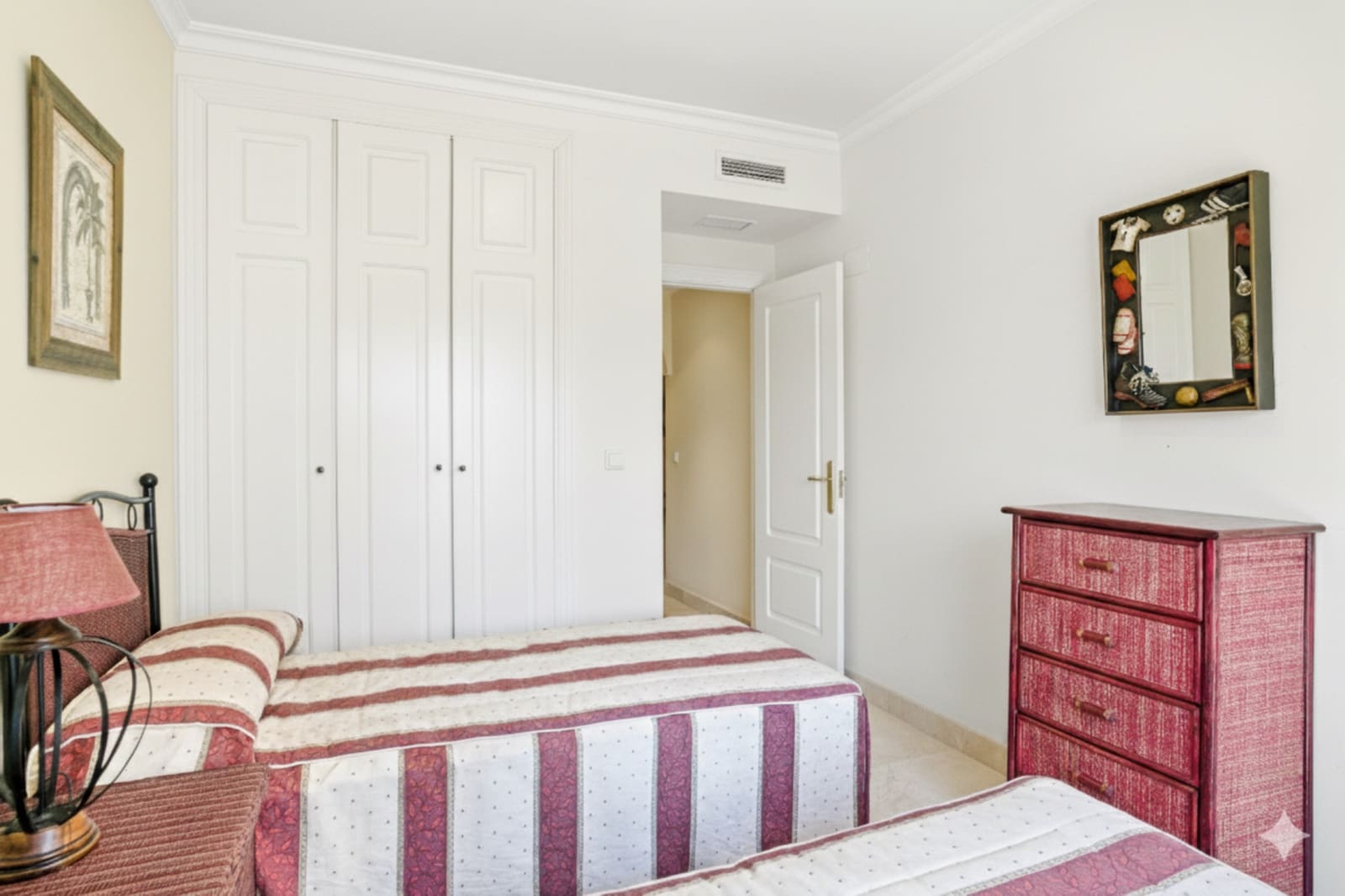 2 Zimmer Apartment zu verkaufen in Marbella mit Pool Garage - 1.100.000 € (Ref: 9730673)
