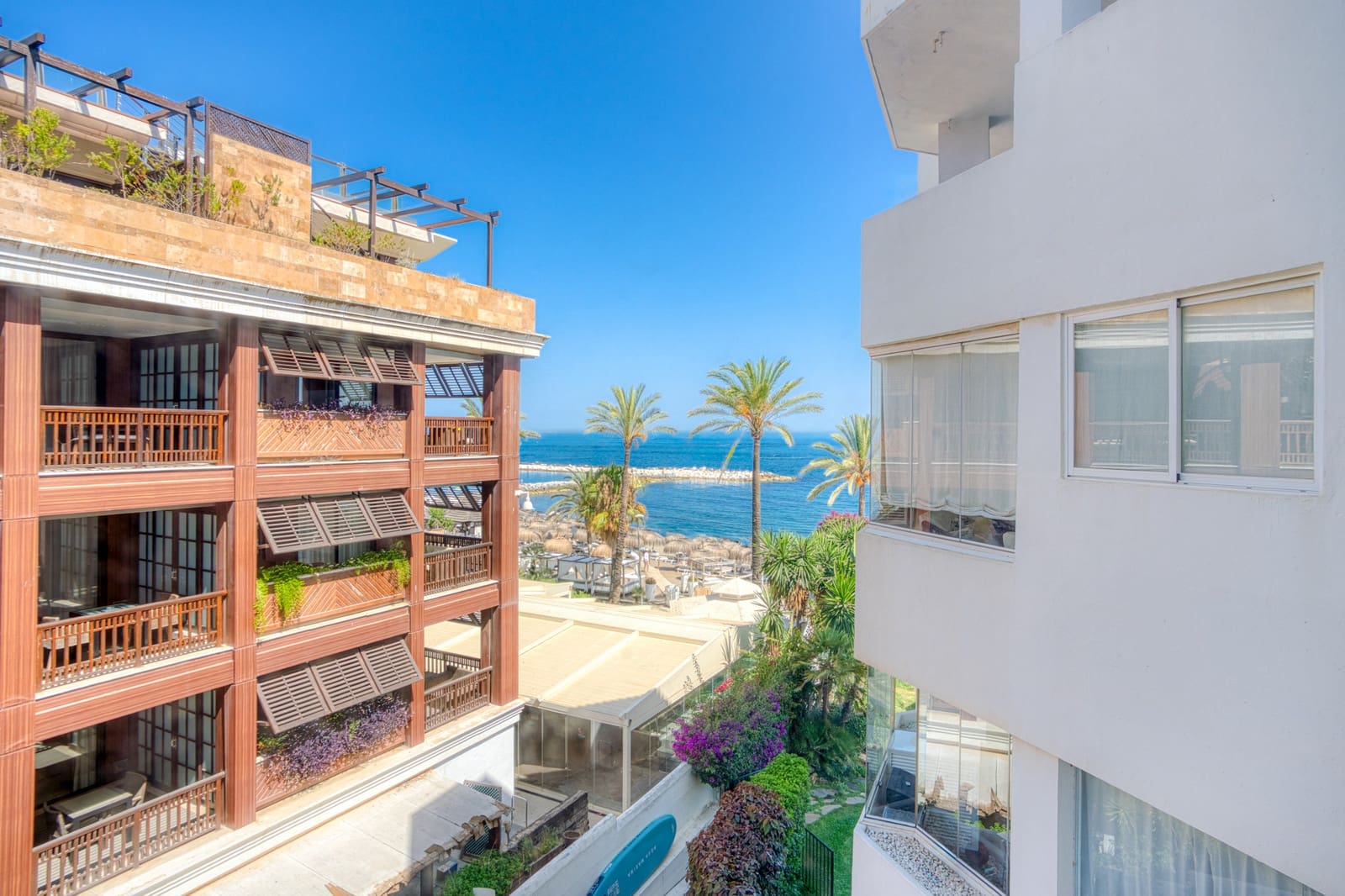 2 Zimmer Apartment zu verkaufen in Marbella mit Pool Garage - 1.100.000 € (Ref: 9730673)