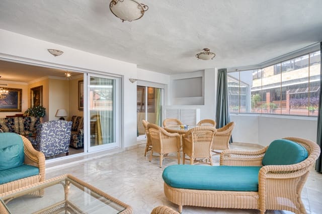 2 soveværelse Lejlighed til salg i Marbella med swimmingpool garage - € 1.100.000 (Ref: 9730673)