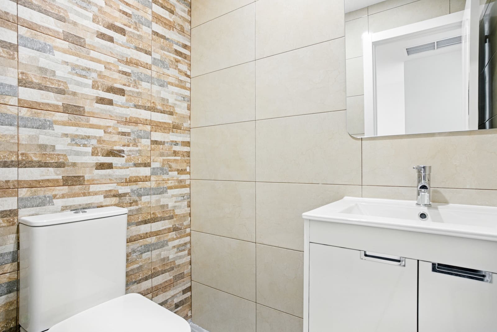 4 bedroom Apartment for sale in Marbella with pool garage - € 995,000 (Ref: 9730674)