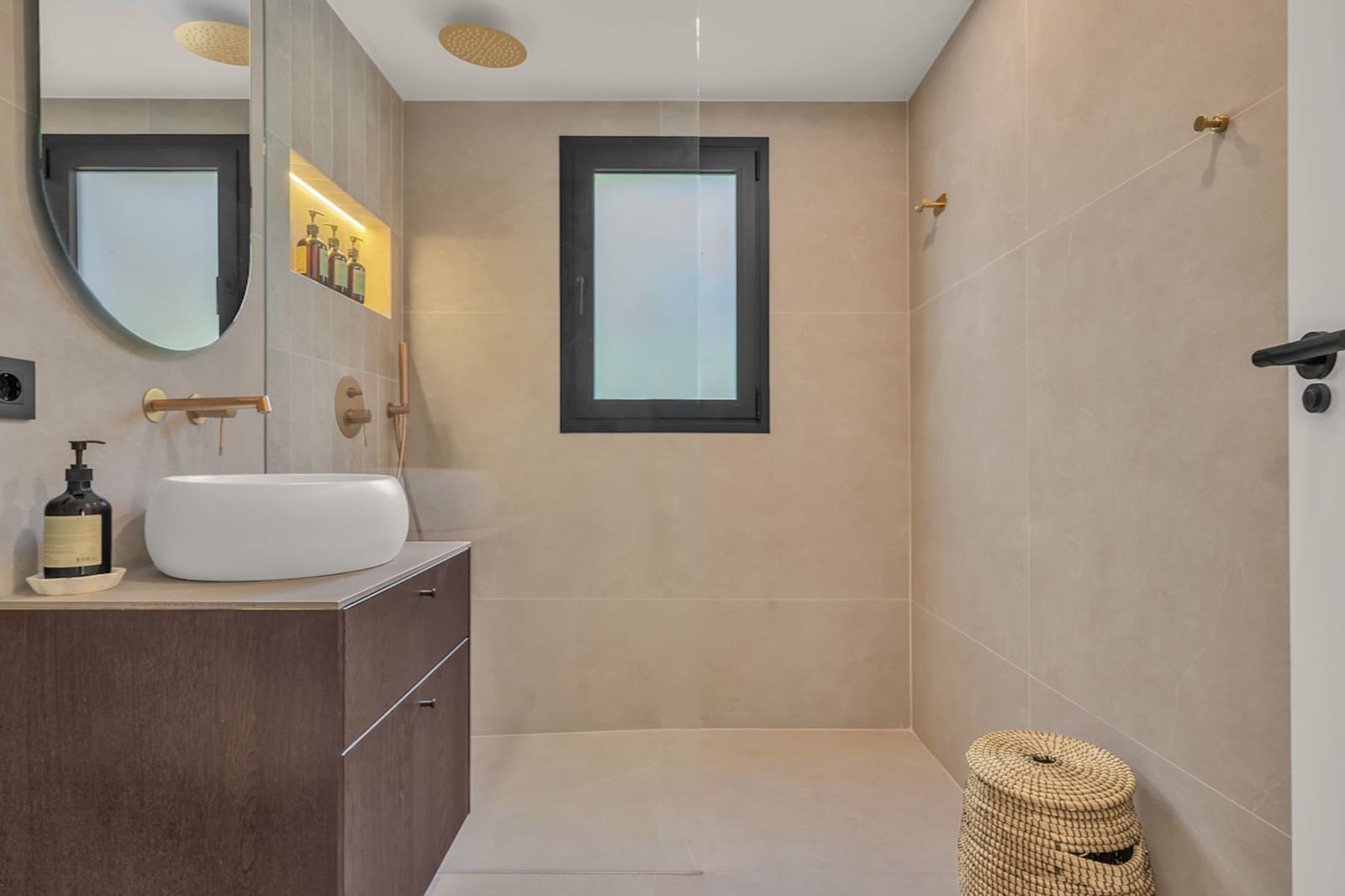 4 Zimmer Ferienbungalow in San Pedro de Alcantara mit Pool Garage - 4.620 € (Ref: 9730675)