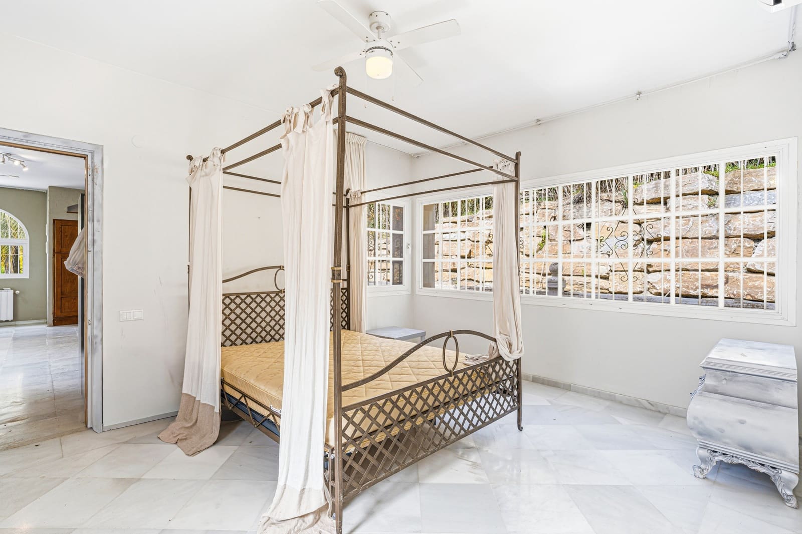 4 camera da letto Villa in vendita in Benahavis con piscina garage - 1.700.000 € (Rif: 9731229)