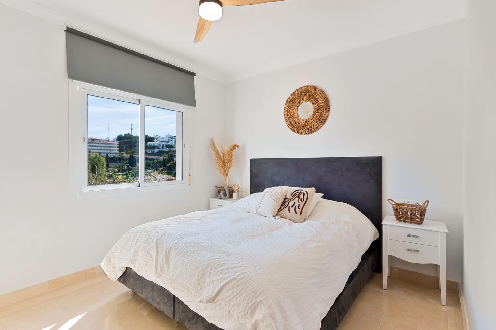 3 bedroom Villa for sale in Riviera del Sol with pool garage - € 1,320,000 (Ref: 9736137)