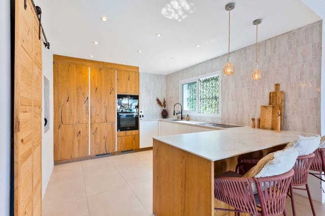 3 bedroom Villa for sale in Riviera del Sol, Mijas with pool garage - € 1,320,000 (Ref: 9736137)