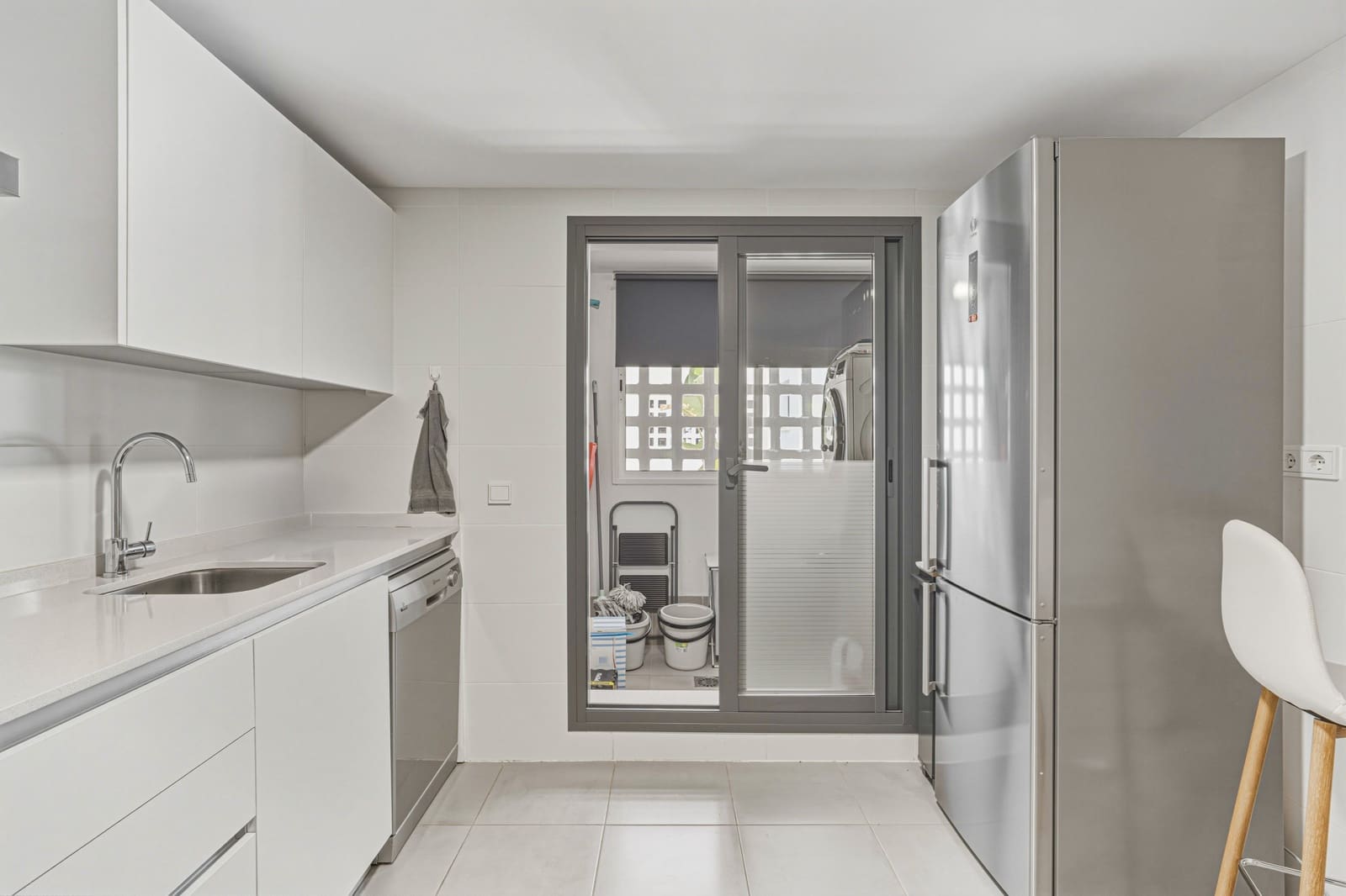 2 sovrum Lägenhet till salu i La Cala de Mijas med pool garage - 350 000 € (Ref: 9737280)