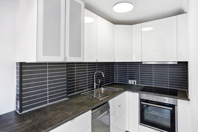 2 soveværelse Penthouse til salg i Marbella med swimmingpool garage - € 485.000 (Ref: 9737281)