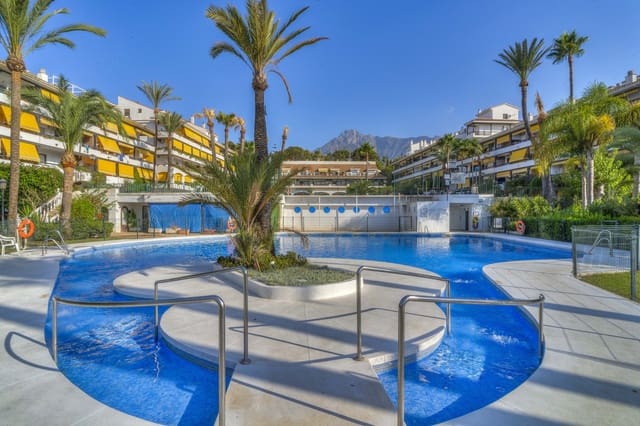2 soveværelse Penthouse til salg i Marbella med swimmingpool garage - € 485.000 (Ref: 9737281)