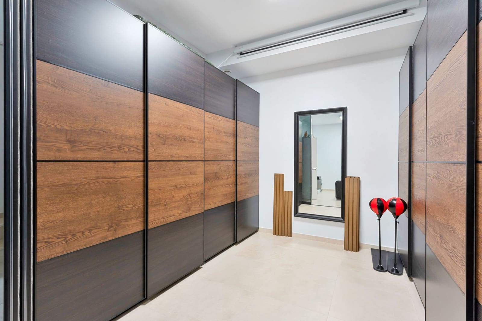 4 soveværelse Byhus til salg i Mijas Costa med swimmingpool garage - € 860.000 (Ref: 9756687)