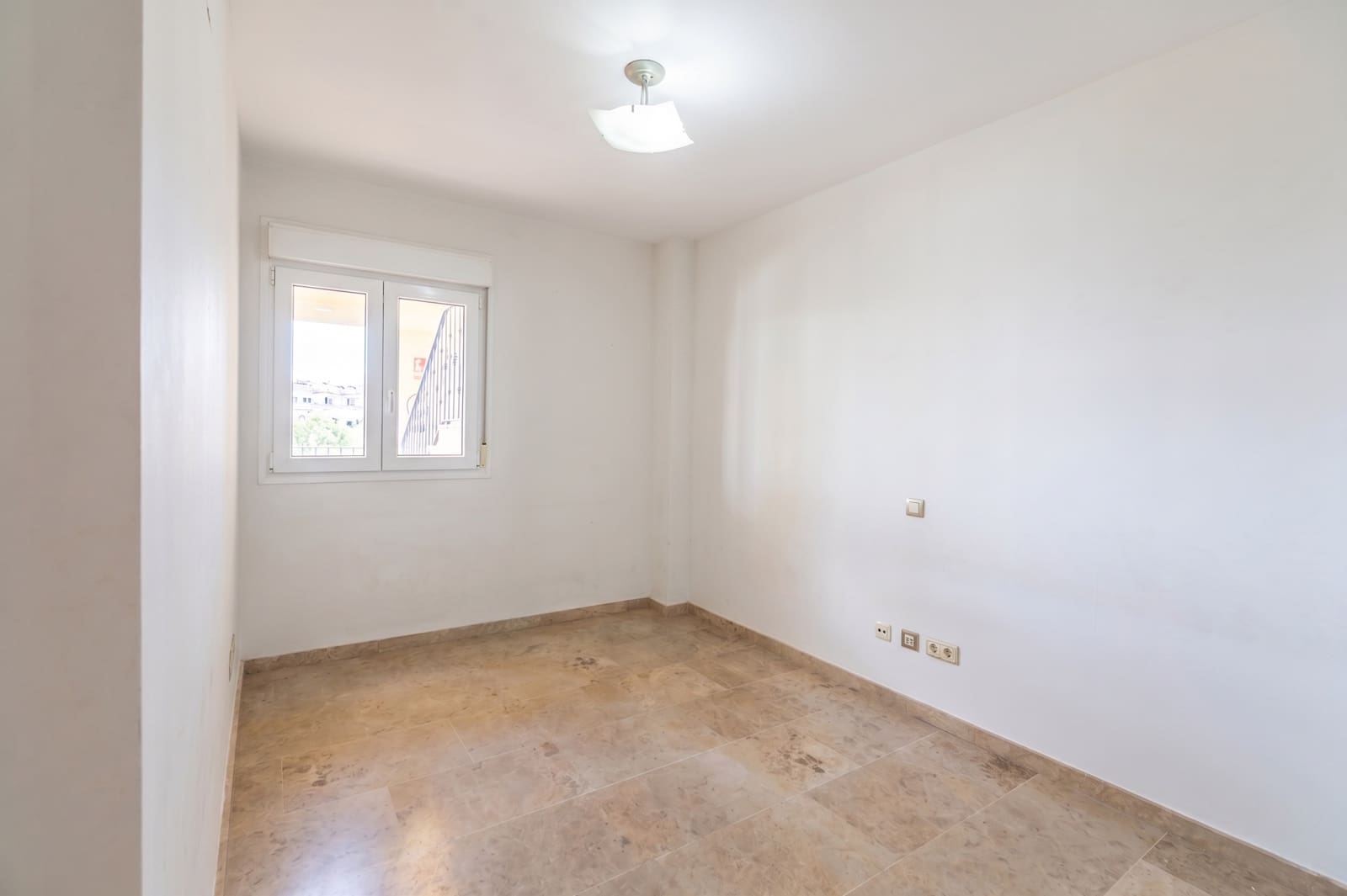 2 sypialnia Apartament na sprzedaż w Riviera del Sol z basenem garażem - 350 000 € (Ref: 9805671)