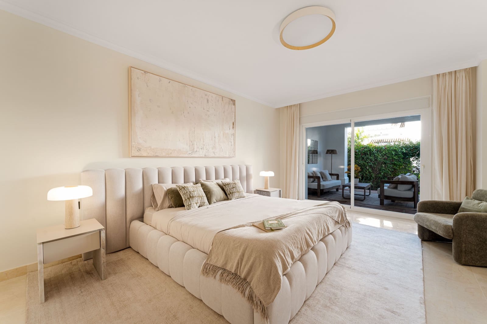 3 bedroom Apartment for sale in Marbella with pool garage - € 1,195,000 (Ref: 9819614)