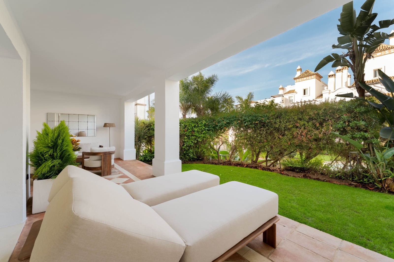 3 bedroom Apartment for sale in Marbella with pool garage - € 1,195,000 (Ref: 9819614)