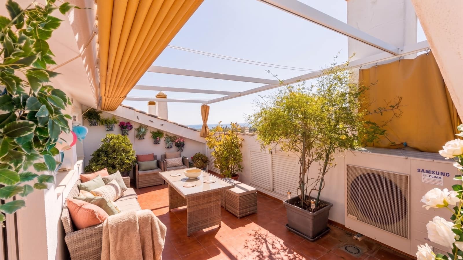 4 soverom Penthouse til salgs i Marbella med svømmebasseng garasje - € 1 040 000 (Ref: 9841414)