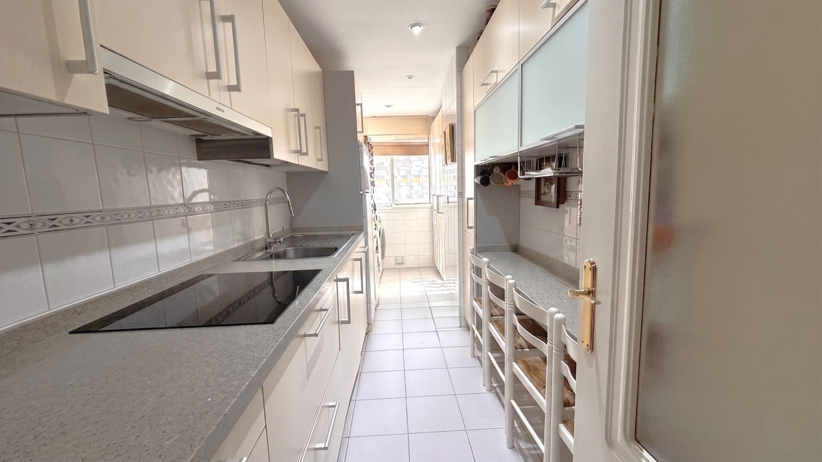 4 soverom Penthouse til salgs i Marbella med svømmebasseng garasje - € 1 040 000 (Ref: 9841414)