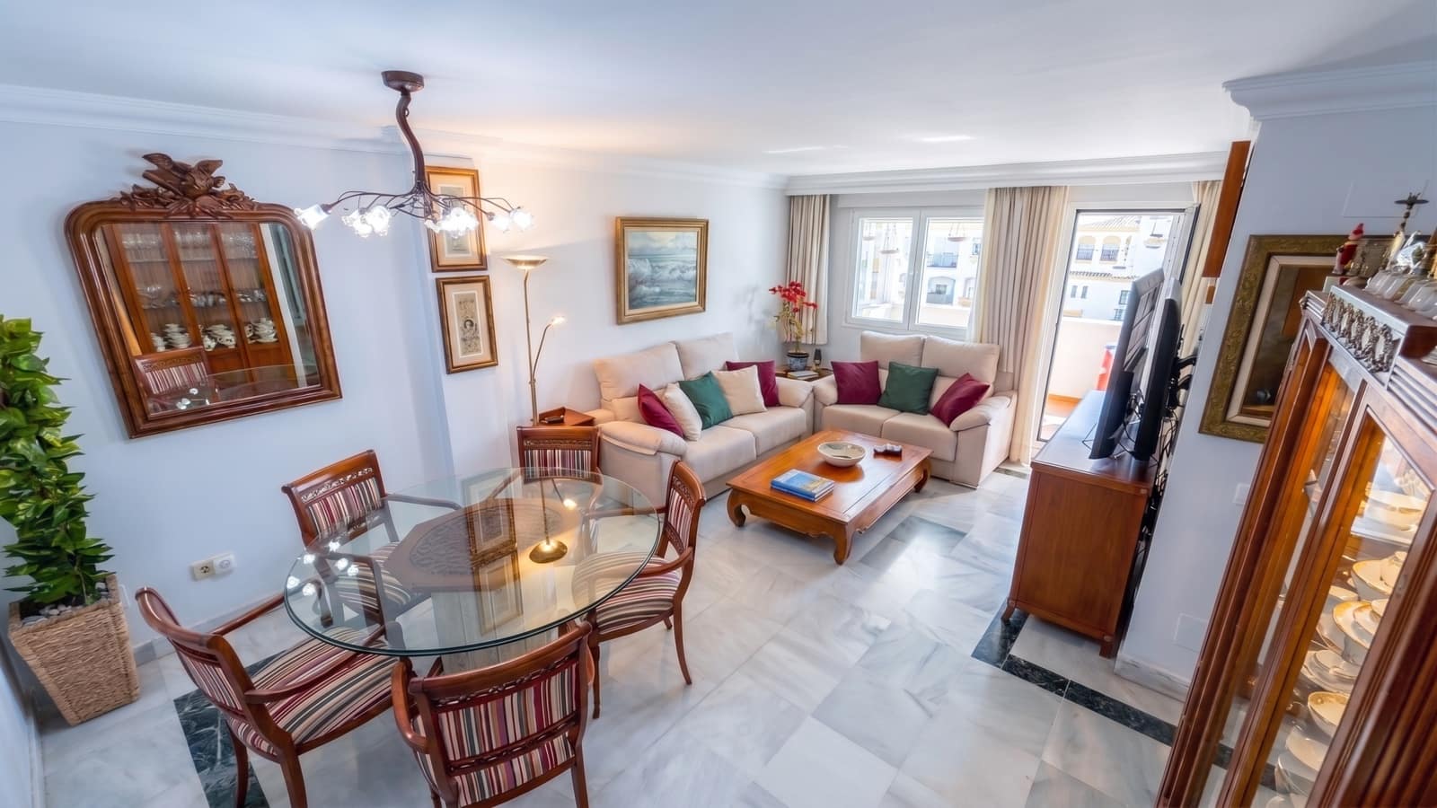 4 soverom Penthouse til salgs i Marbella med svømmebasseng garasje - € 1 040 000 (Ref: 9841414)