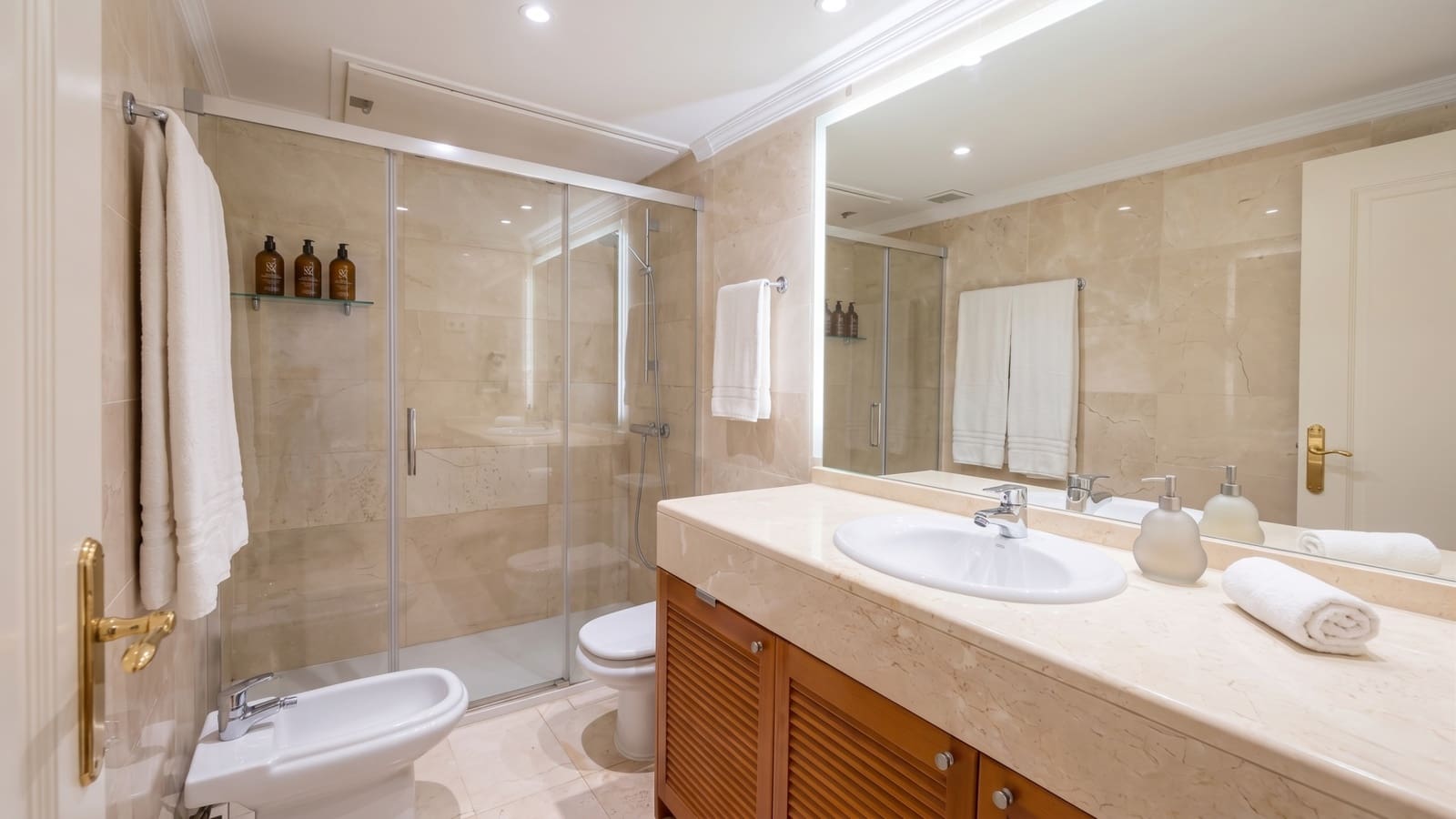 4 soverom Penthouse til salgs i Marbella med svømmebasseng garasje - € 1 040 000 (Ref: 9841414)
