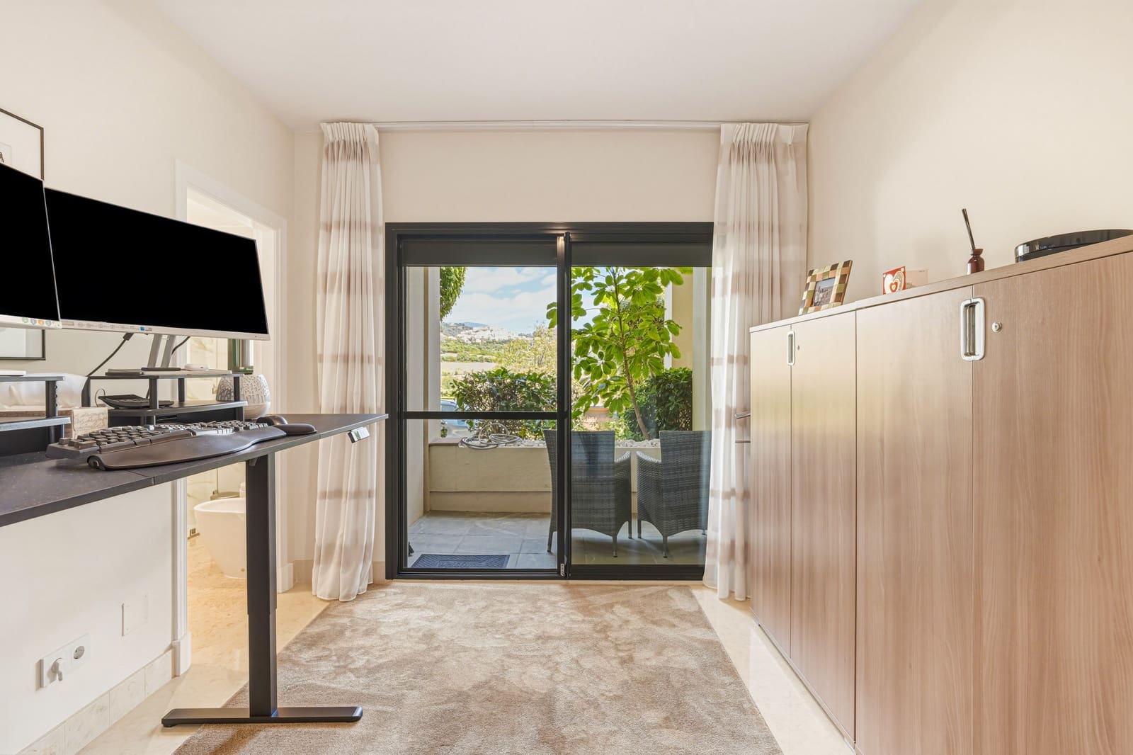 2 slaapkamer Appartement te koop in Benahavis met zwembad garage - € 625.000 (Ref: 9844207)