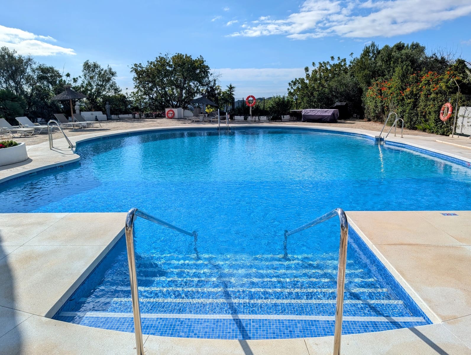 2 camera da letto Casa in vendita in Istan con piscina - 450.000 € (Rif: 9854611)