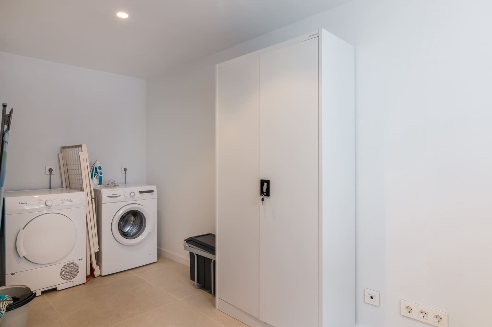 2 bedroom Townhouse for sale in Istan with pool - € 450,000 (Ref: 9854611)