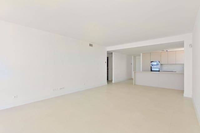 3 sypialnia Apartament na sprzedaż w El Higuerón, Fuengirola z basenem garażem - 679 000 € (Ref: 9856324)
