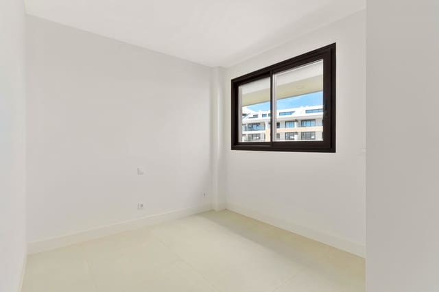 3 sypialnia Apartament na sprzedaż w El Higuerón, Fuengirola z basenem garażem - 679 000 € (Ref: 9856324)