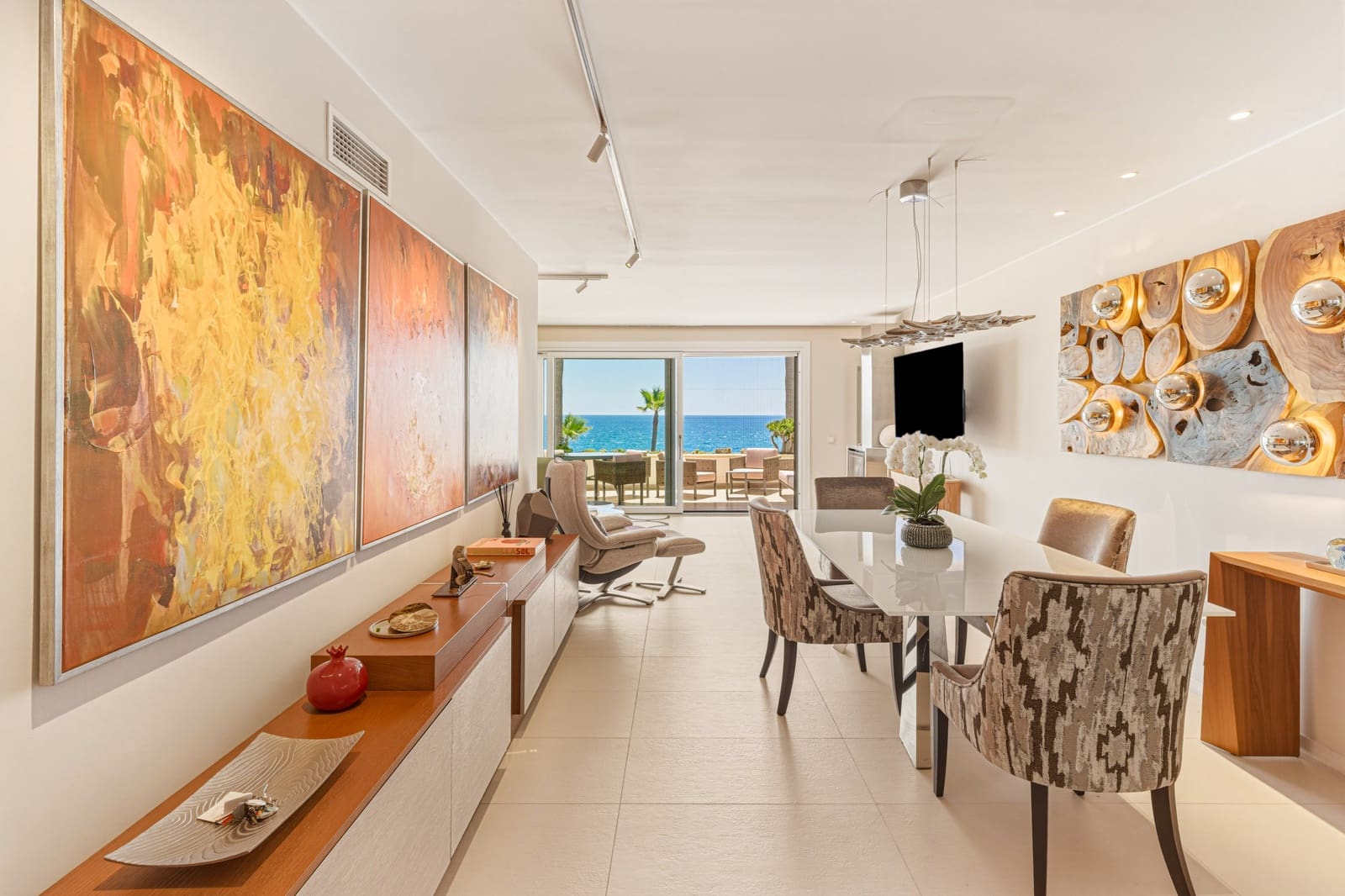 2 slaapkamer Appartement te koop in Estepona met zwembad - € 1.750.000 (Ref: 9872694)