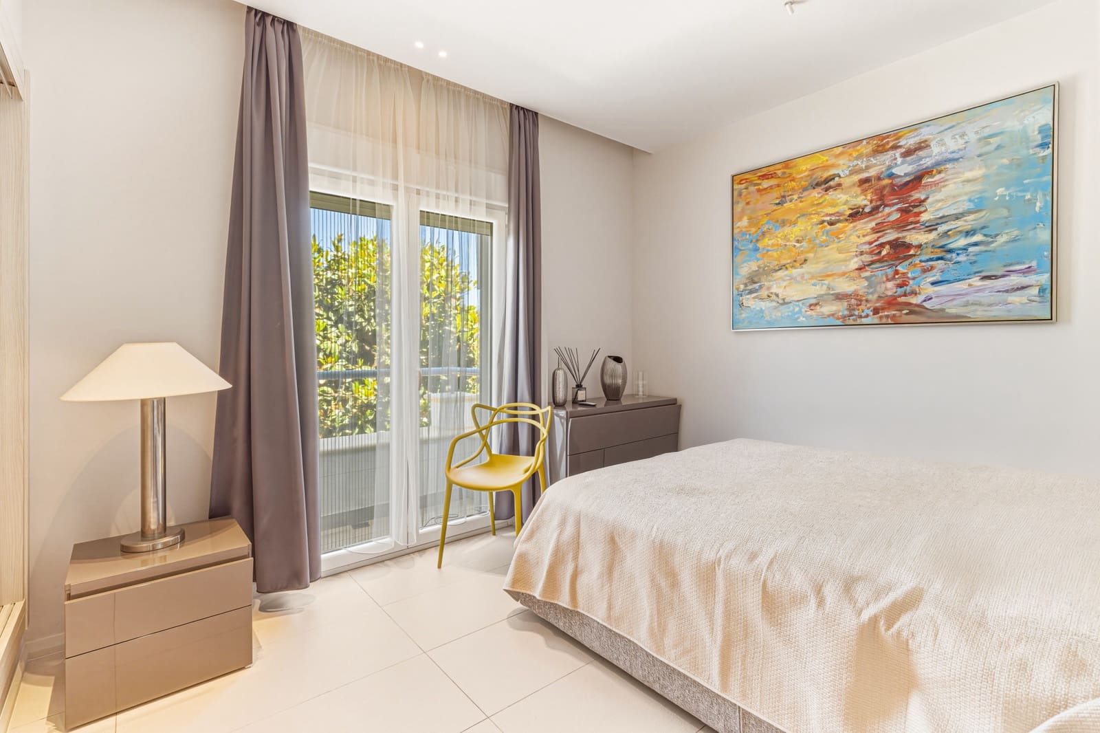 2 slaapkamer Appartement te koop in Estepona met zwembad - € 1.750.000 (Ref: 9872694)