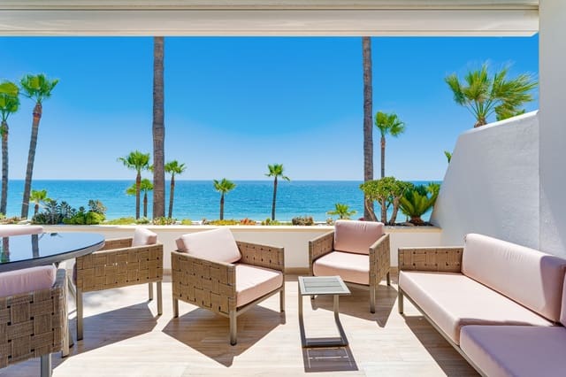 2 chambre Appartement à vendre à Estepona avec piscine - 1 750 000 € (Ref: 9872694)