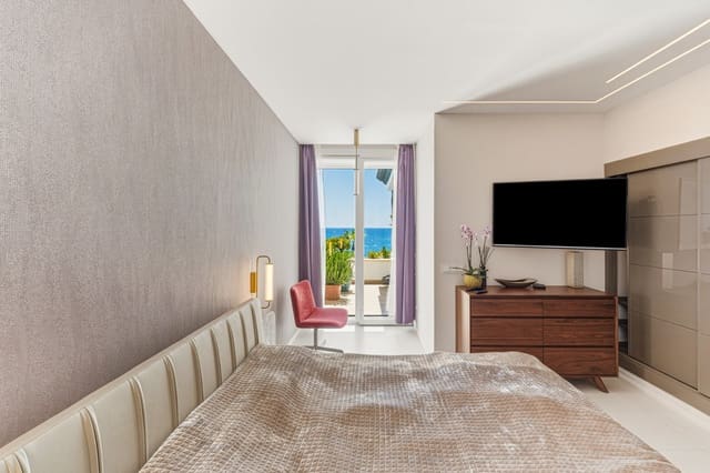 2 chambre Appartement à vendre à Estepona avec piscine - 1 750 000 € (Ref: 9872694)