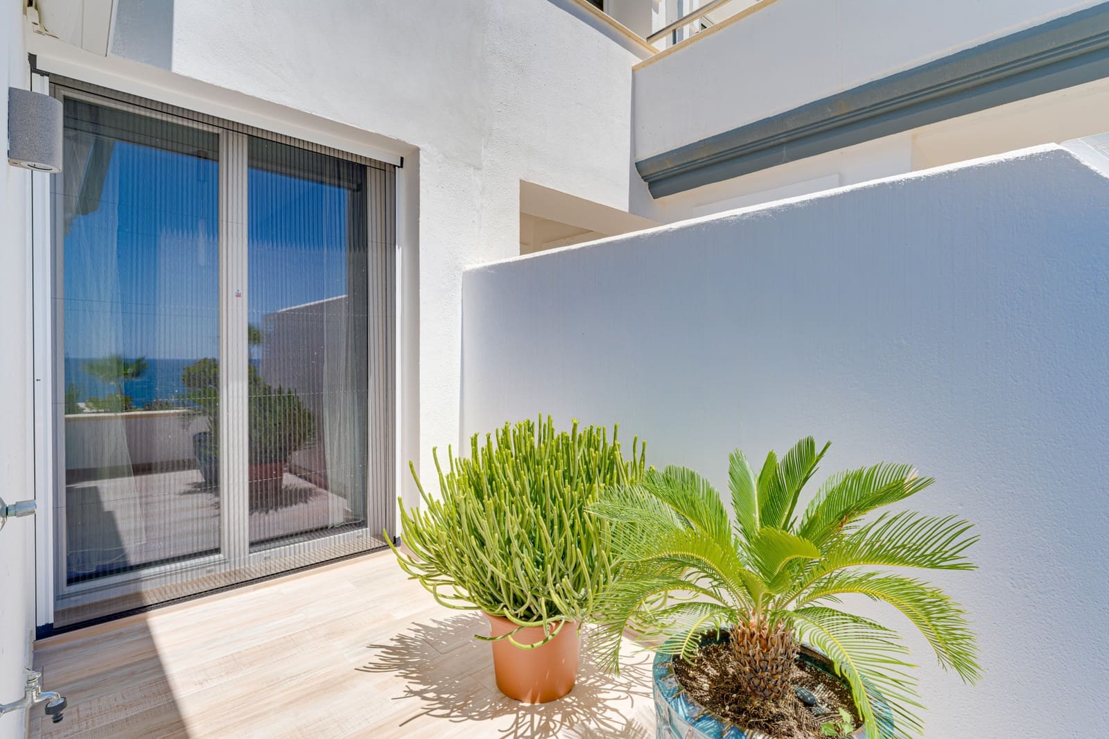2 slaapkamer Appartement te koop in Estepona met zwembad - € 1.750.000 (Ref: 9872694)