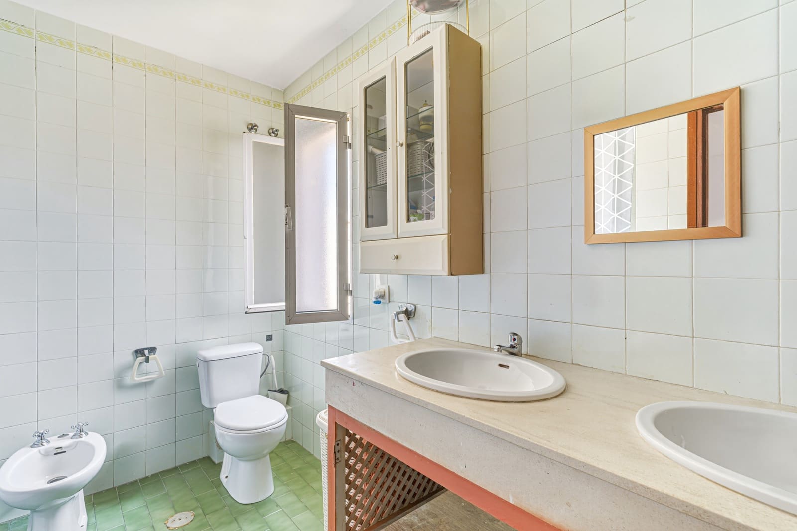 3 bedroom Townhouse for sale in New Golden Mile with garage - € 580,000 (Ref: 9877557)