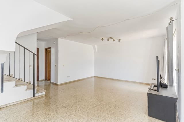 3 bedroom Townhouse for sale in Nueva Atalaya, Estepona with garage - € 580,000 (Ref: 9877557)