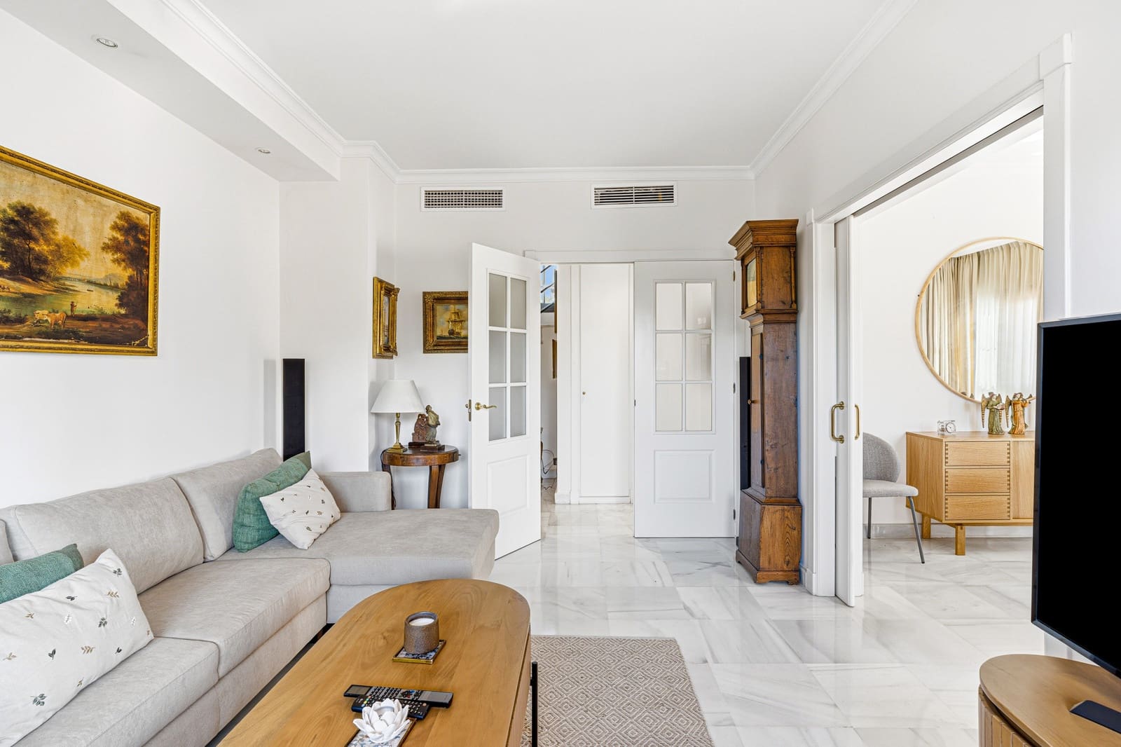 4 sovrum Takvåning till salu i Estepona med pool garage - 893 000 € (Ref: 9895144)
