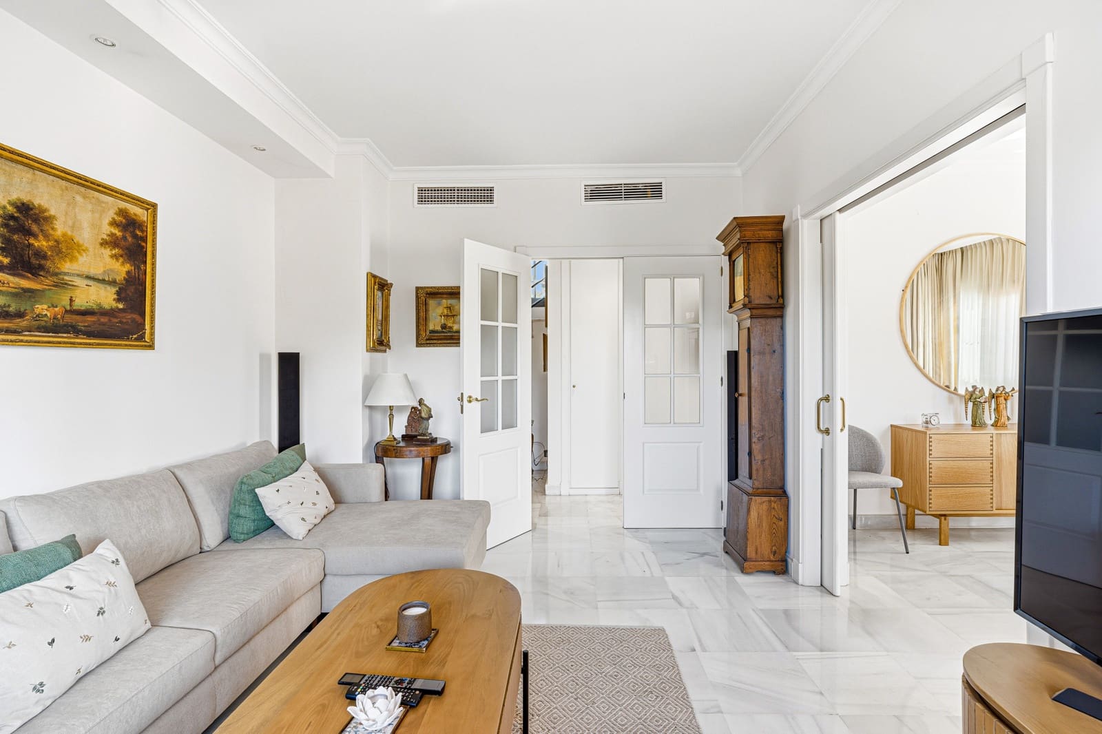 4 sovrum Takvåning till salu i Estepona med pool garage - 893 000 € (Ref: 9895144)