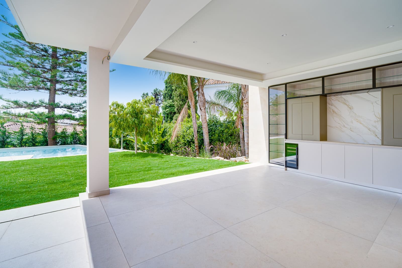 5 bedroom Villa for sale in Marbella with pool garage - € 7,300,000 (Ref: 9912237)