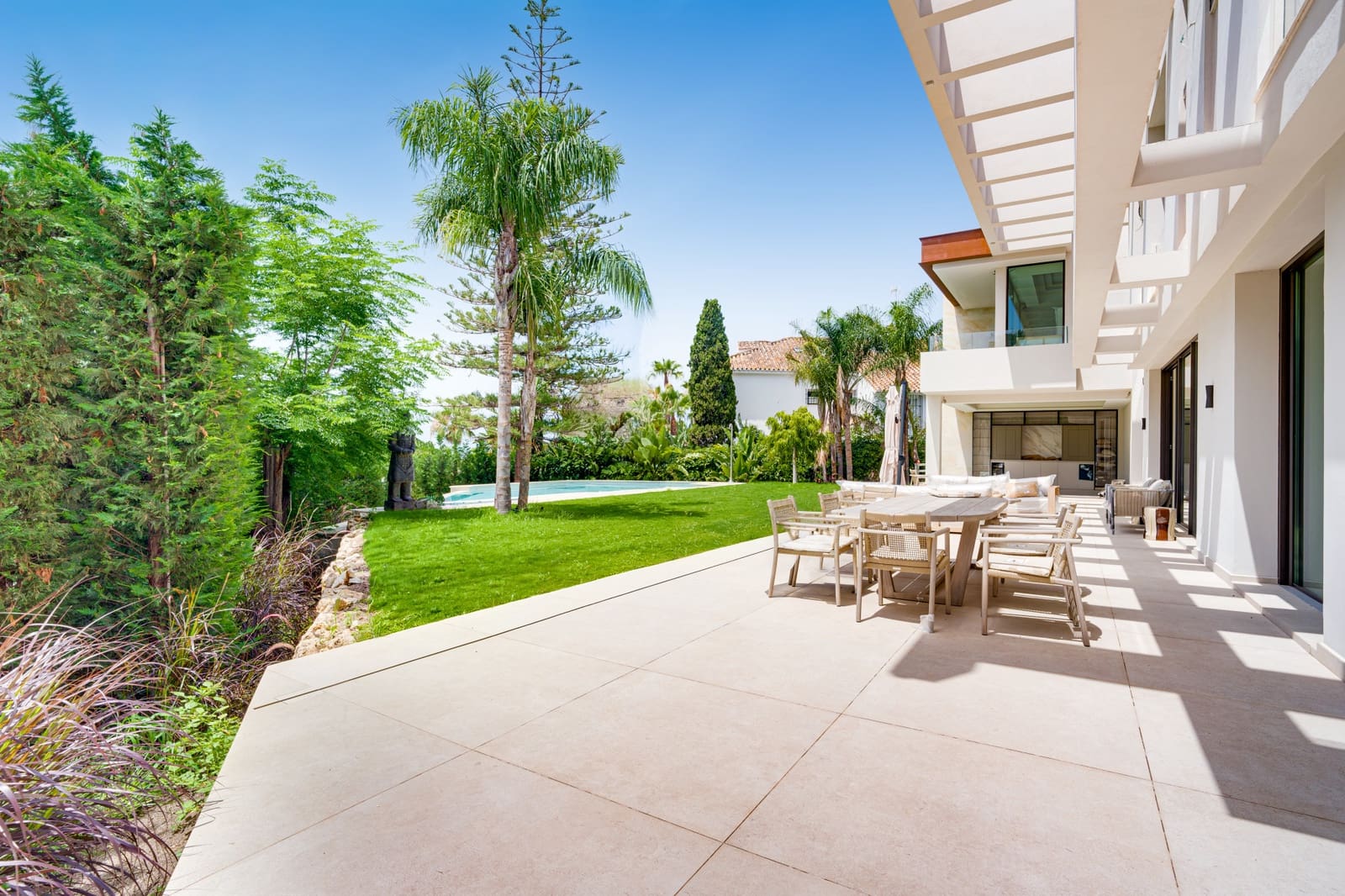 5 bedroom Villa for sale in Marbella with pool garage - € 7,300,000 (Ref: 9912237)