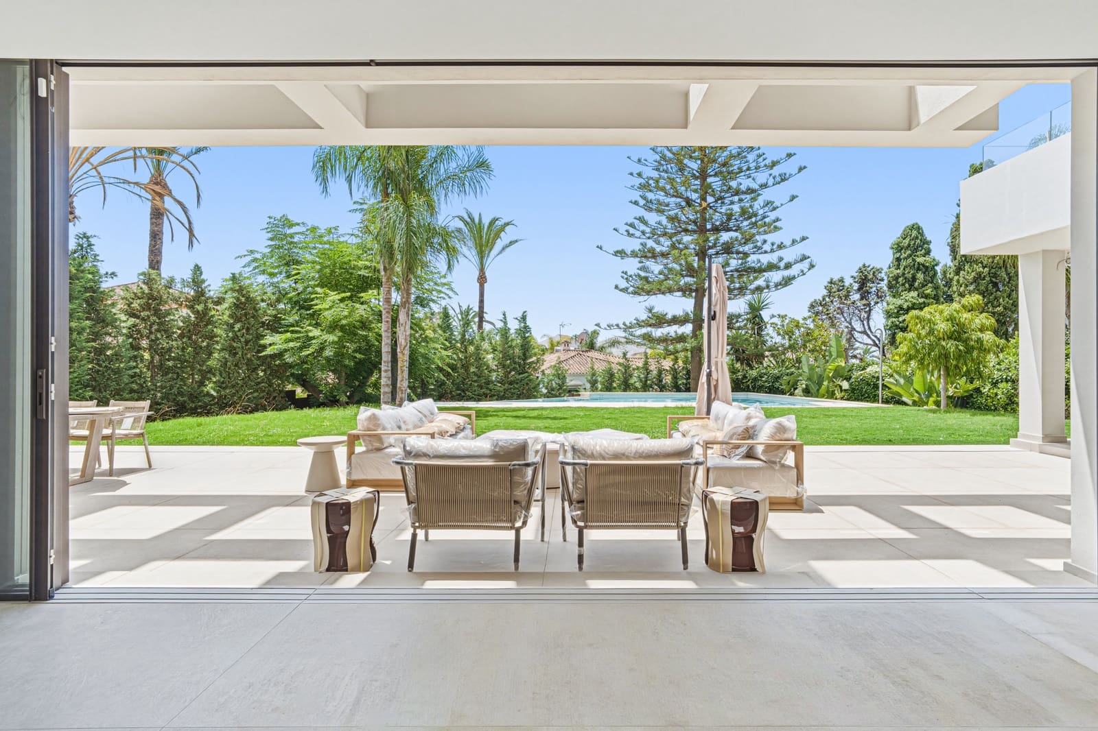 5 bedroom Villa for sale in Marbella with pool garage - € 7,300,000 (Ref: 9912237)