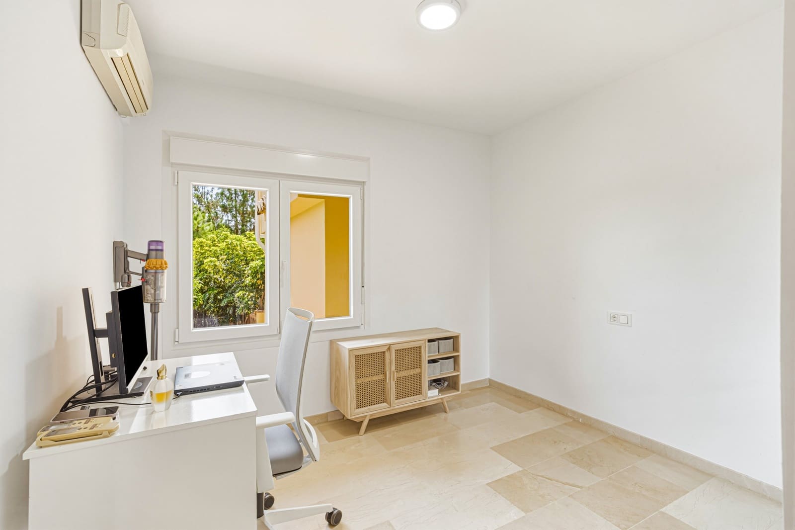Casa de 3 habitaciones en Calahonda en venta con garaje - 568.000 € (Ref: 9937309)