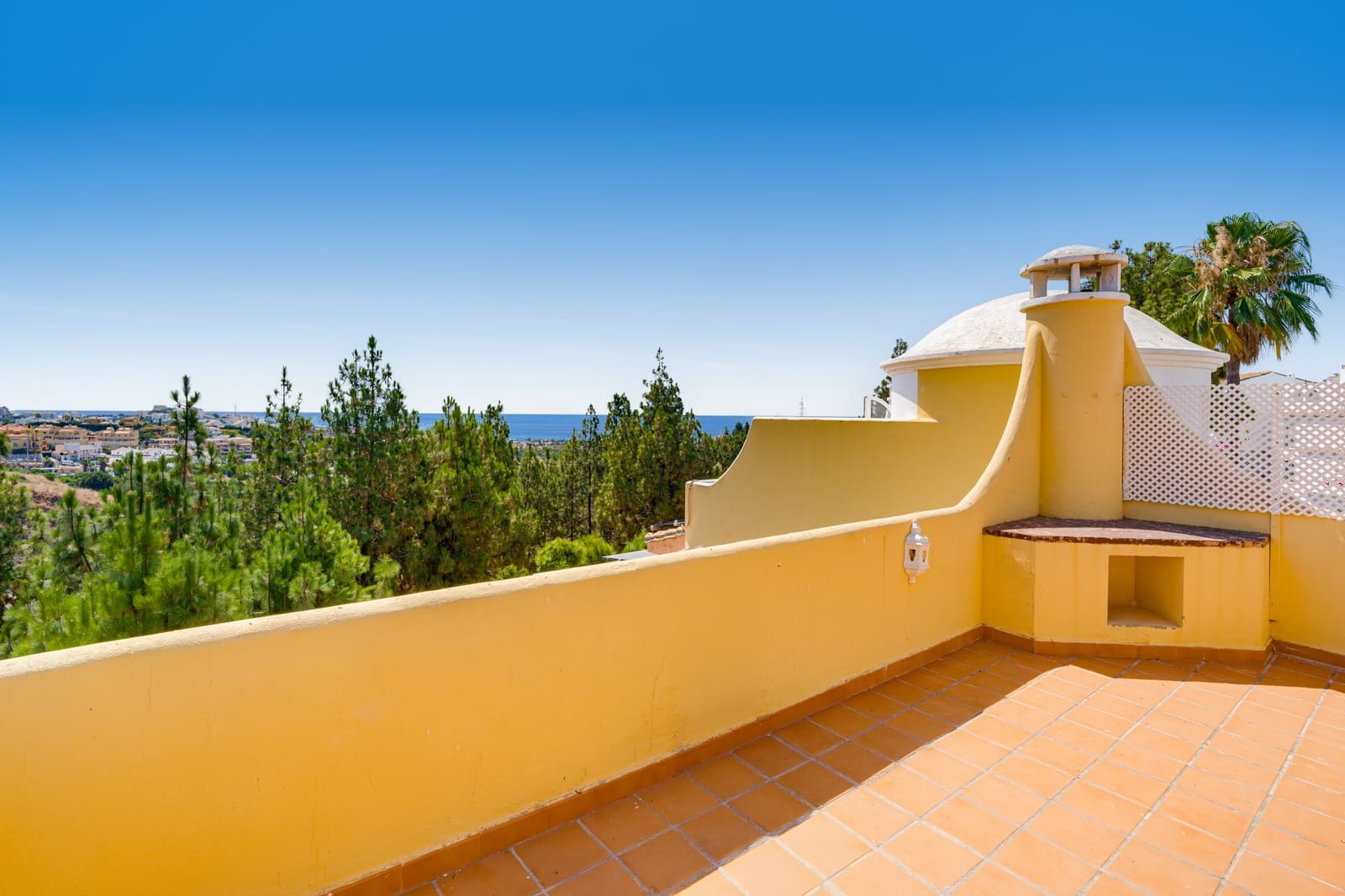 Casa de 3 habitaciones en Calahonda en venta con garaje - 568.000 € (Ref: 9937309)