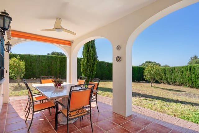 4 soveværelse Villa til salg i Estepona med swimmingpool garage - € 850.000 (Ref: 9953432)