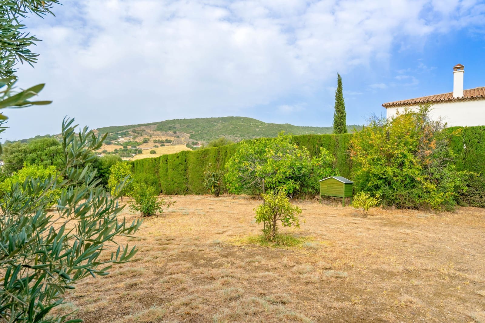 4 soveværelse Villa til salg i Estepona med swimmingpool garage - € 850.000 (Ref: 9953432)