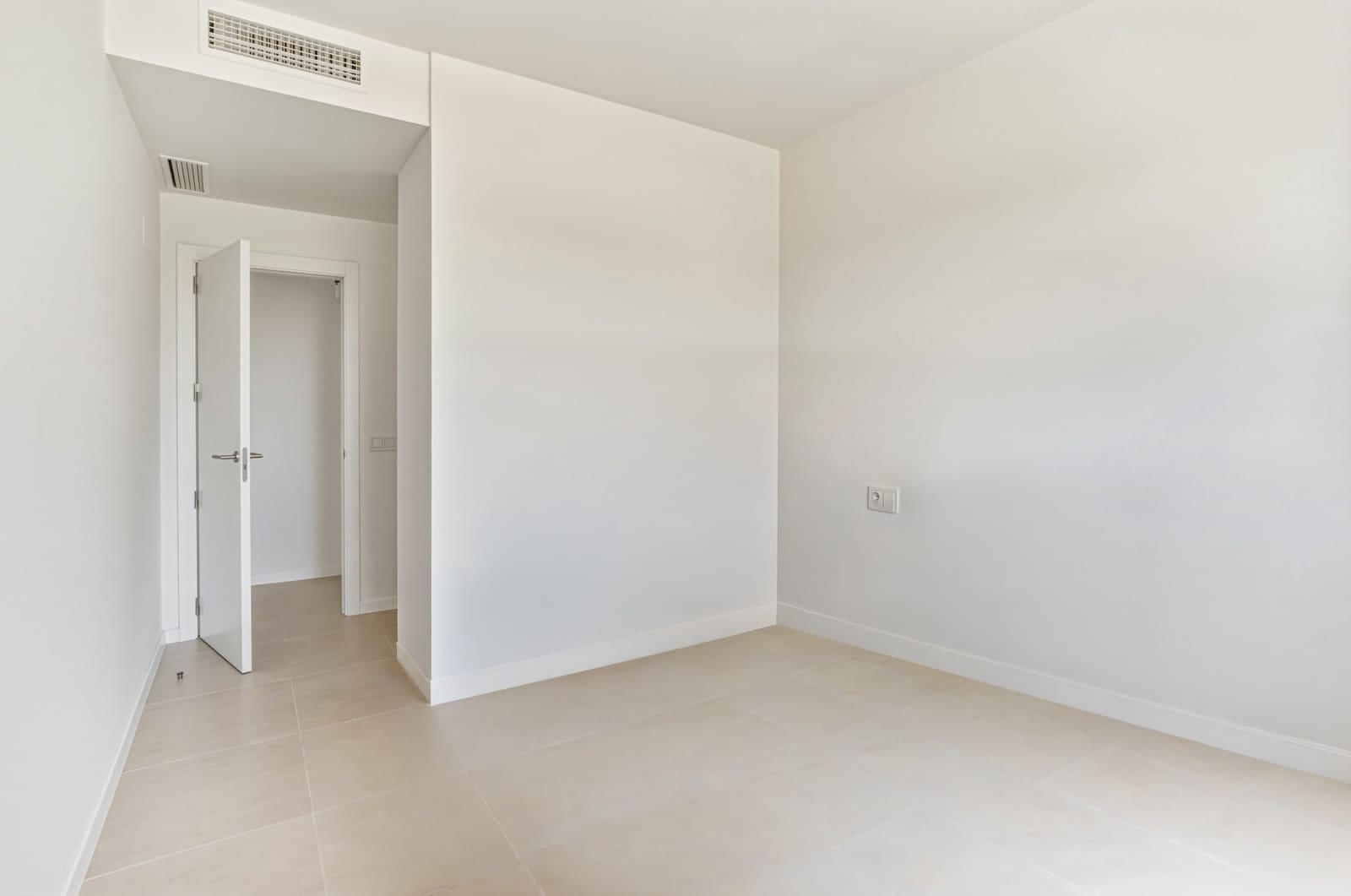 2 soveværelse Lejlighed til salg i Bel-Air med swimmingpool garage - € 440.000 (Ref: 9956216)