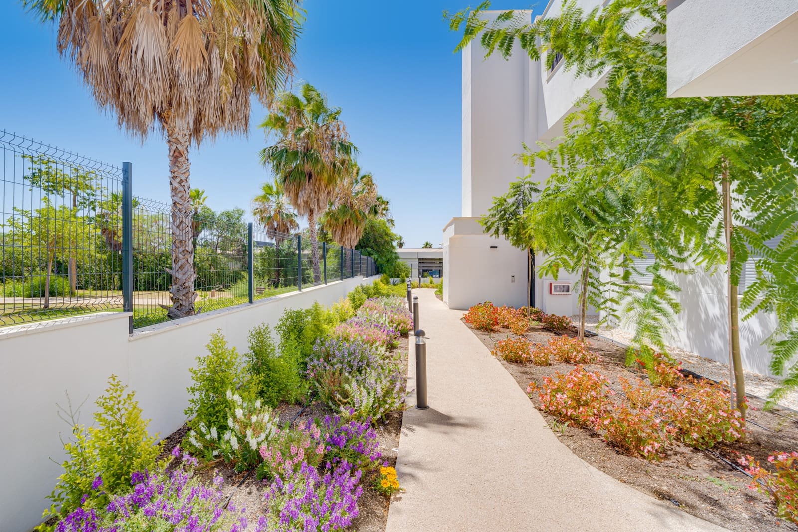 2 soveværelse Lejlighed til salg i Bel-Air med swimmingpool garage - € 440.000 (Ref: 9956216)